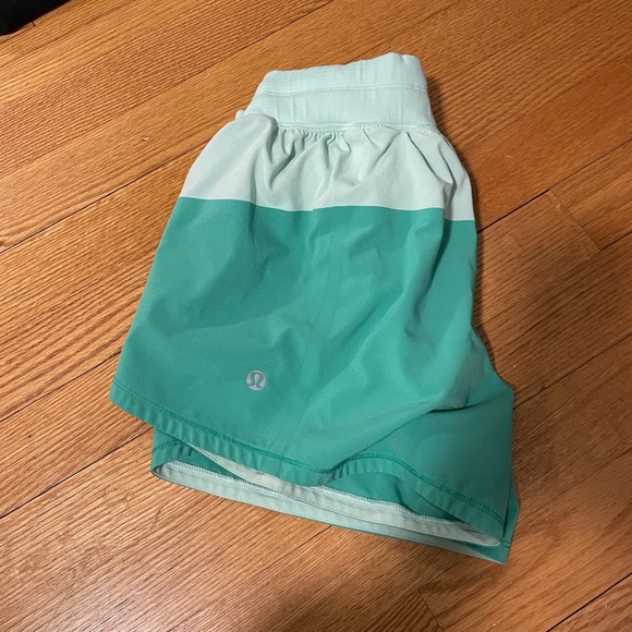 Lulu lemon blue shorts size 4 - Picture 2 of 3